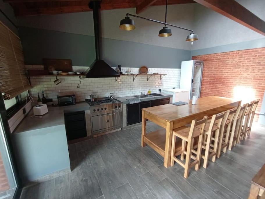 Appartamento Escala Ezeiza Loft Con Desayuno Luis Guillon Esterno foto