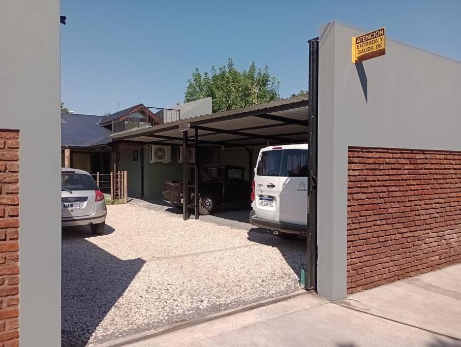 Appartamento Escala Ezeiza Loft Con Desayuno Luis Guillon Esterno foto