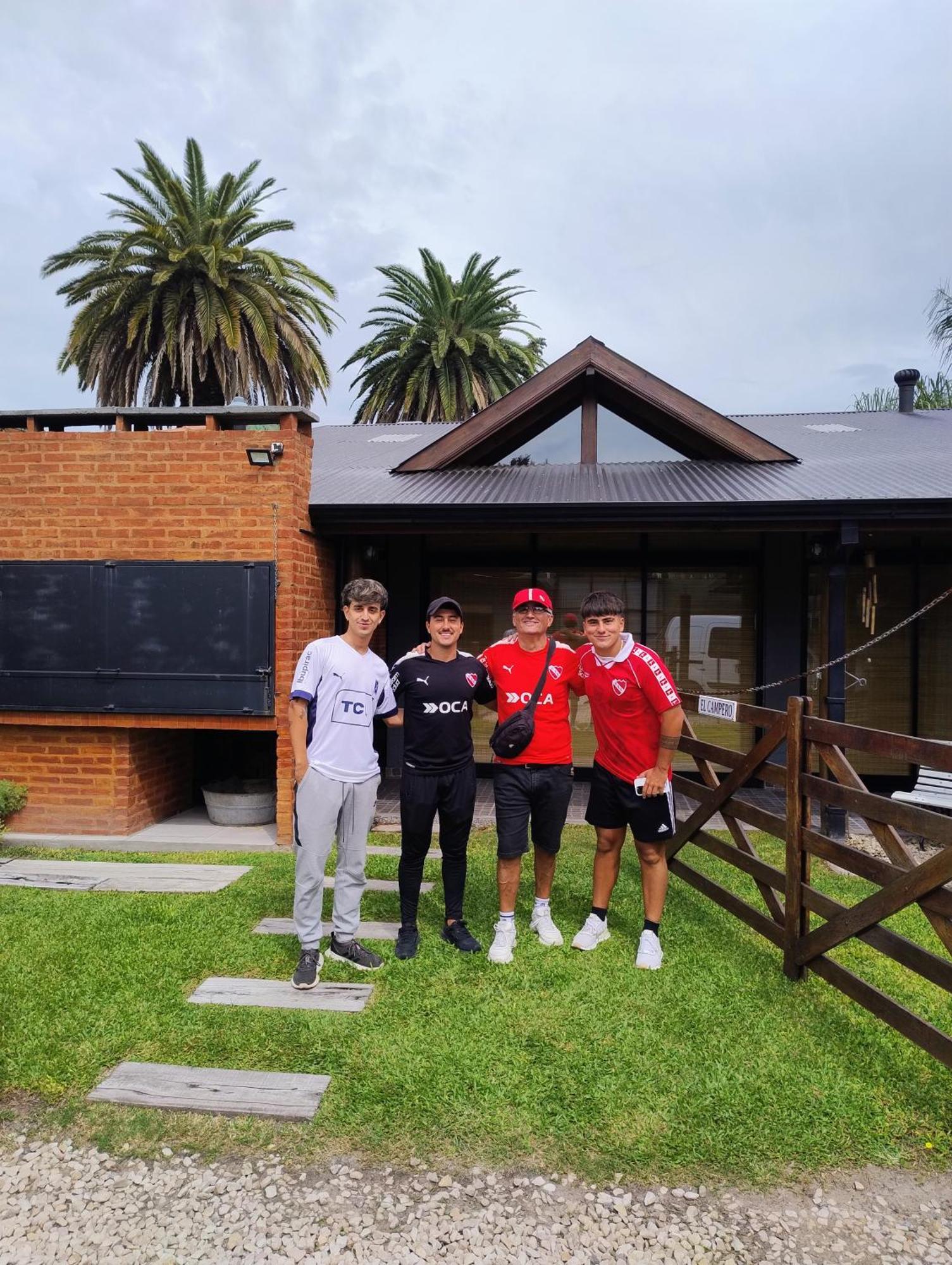 Appartamento Escala Ezeiza Loft Con Desayuno Luis Guillon Esterno foto