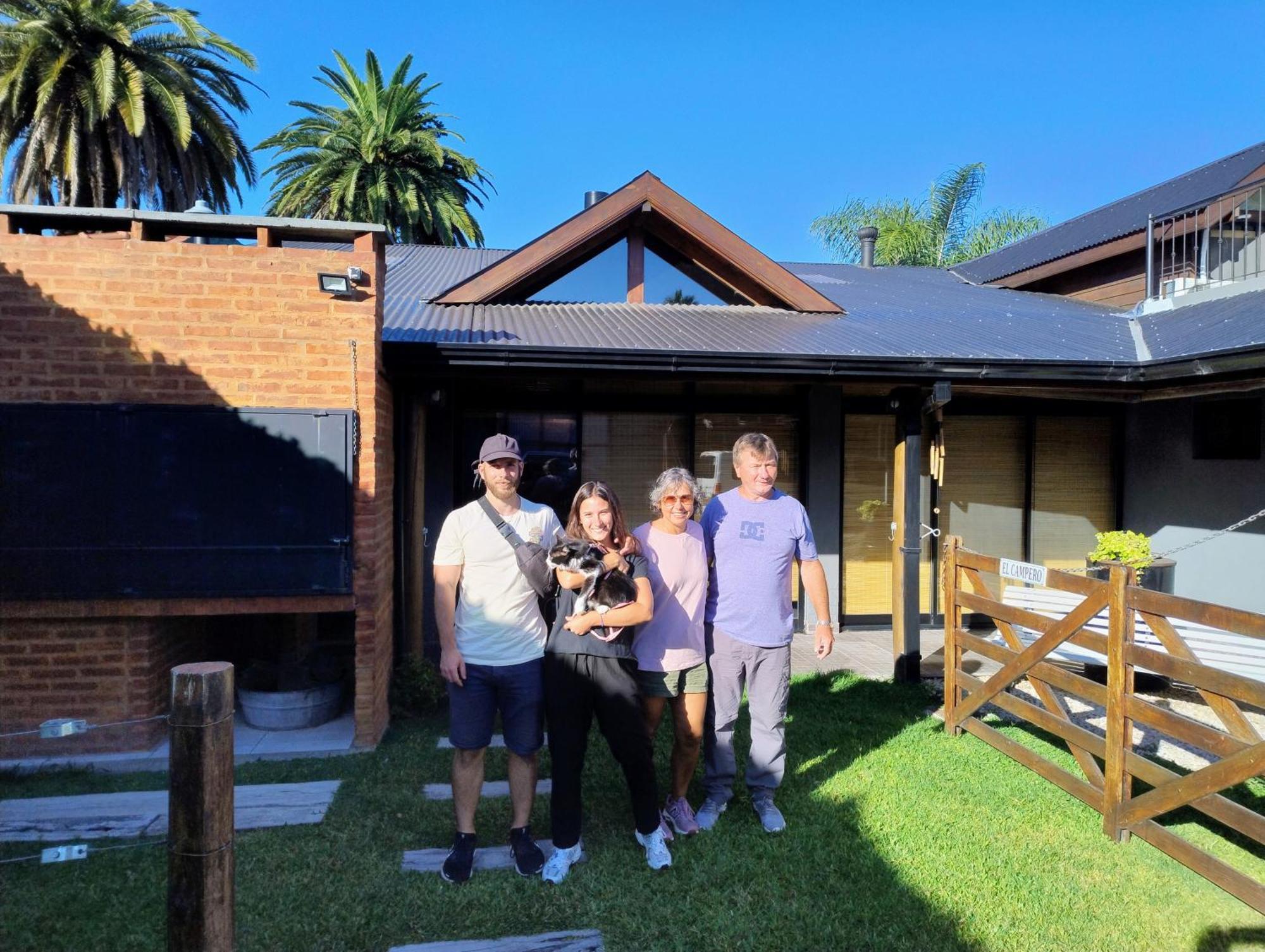 Appartamento Escala Ezeiza Loft Con Desayuno Luis Guillon Esterno foto