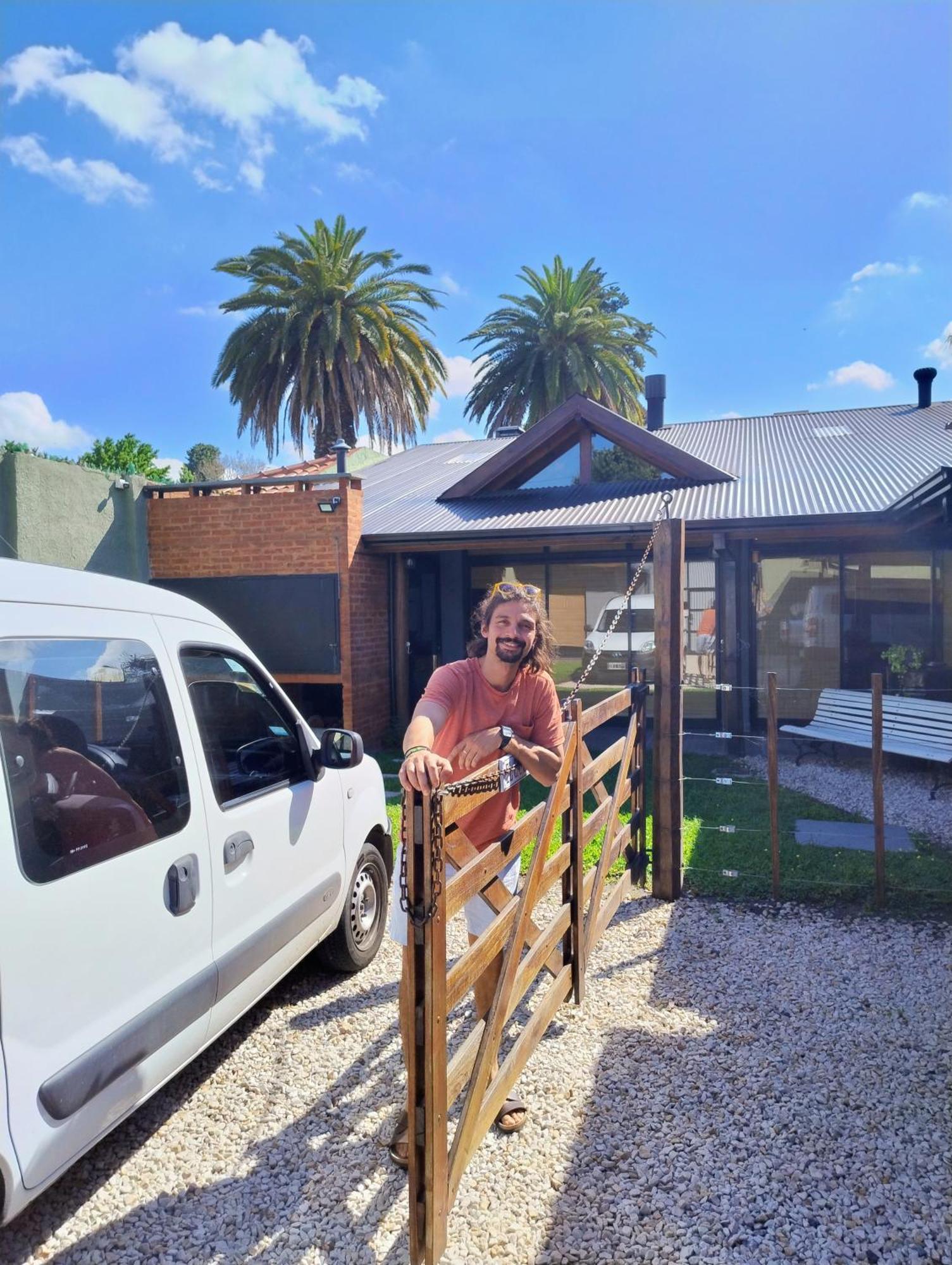 Appartamento Escala Ezeiza Loft Con Desayuno Luis Guillon Esterno foto
