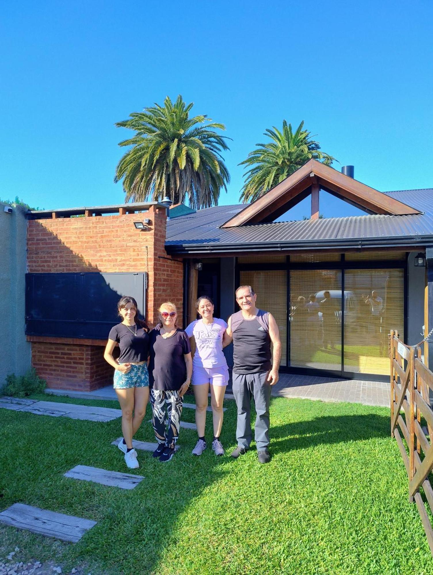 Appartamento Escala Ezeiza Loft Con Desayuno Luis Guillon Esterno foto